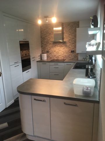 26552837_2045792642321335_1852037122_n